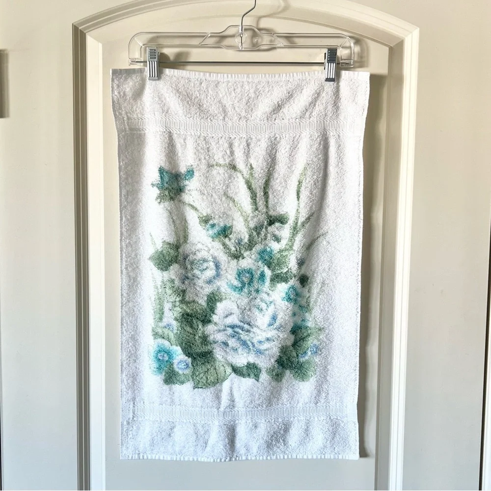Vintage JC Penney Blue Rose floral hand towel